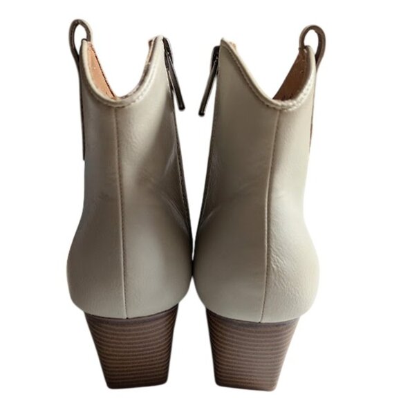 Indigo Rd Torrie Off-White Pointed Toe Block Heel Western Ankle Boots 8.5 NWOB - Picture 6 of 9